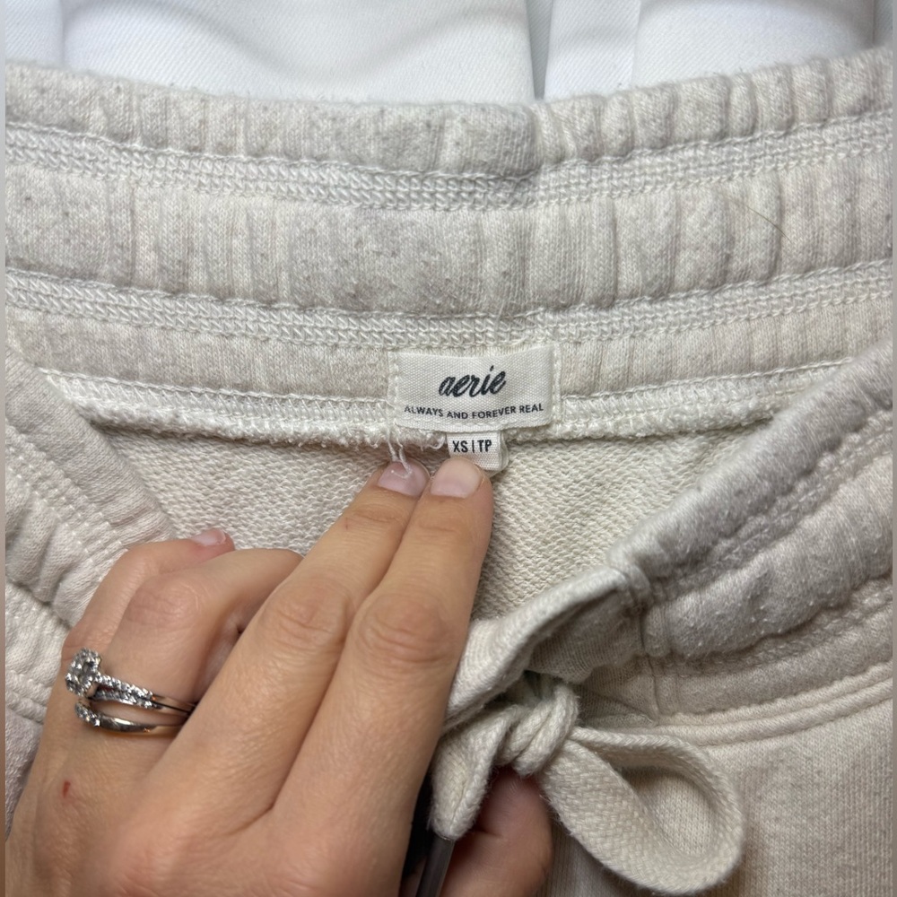 AERIE Off-White Joggers Size XS